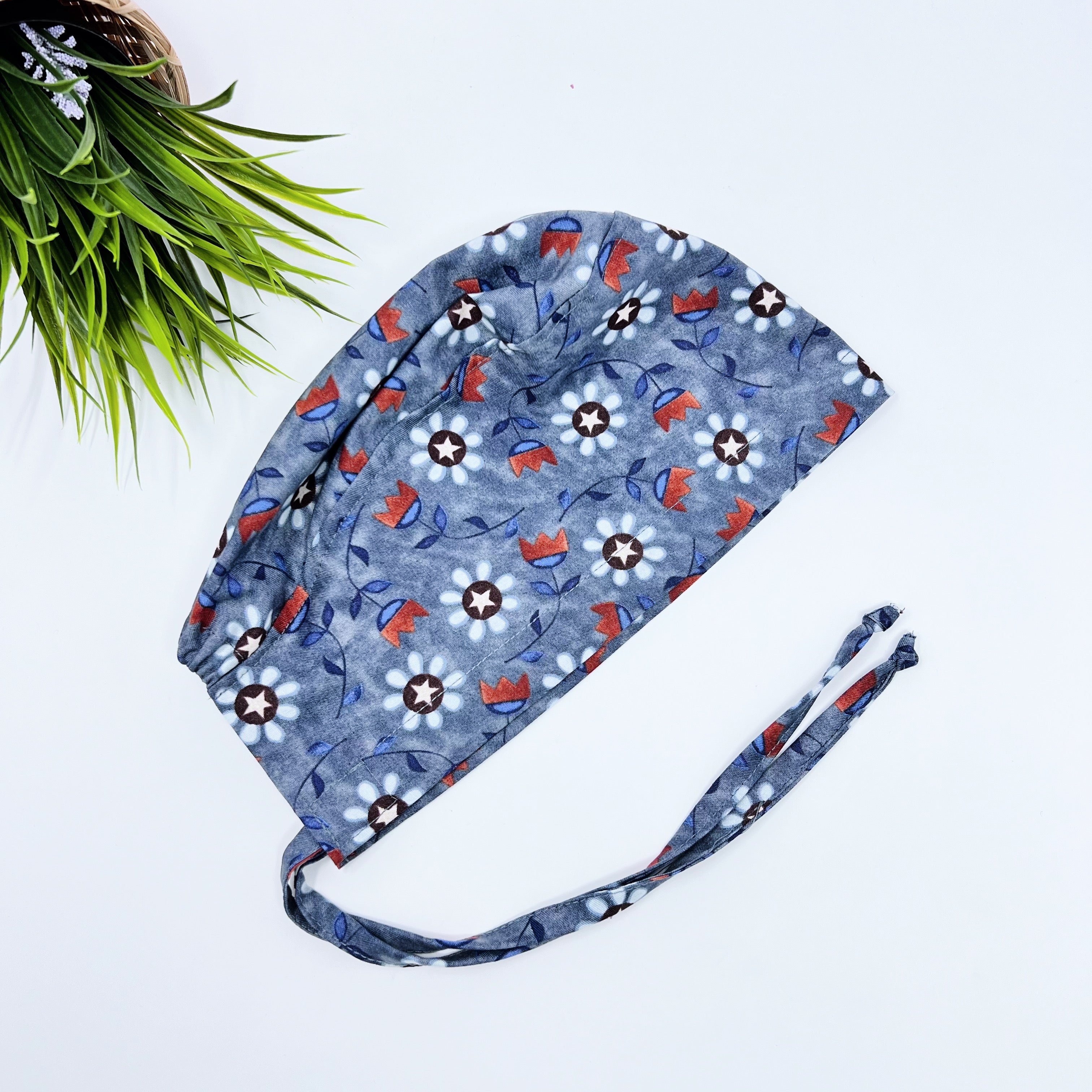 Bright Stars Skull tie-back style surgical scrub cap for men by Paradise Caps.