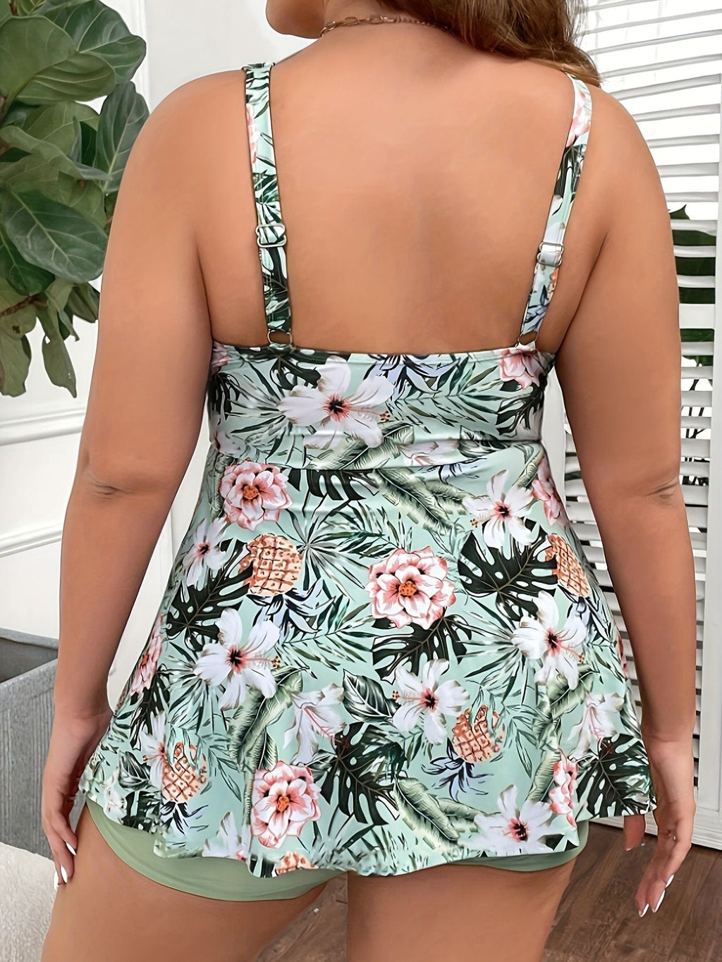 Large size women's swimsuit, green, fresh and fashionable split type Tankini swimsuit