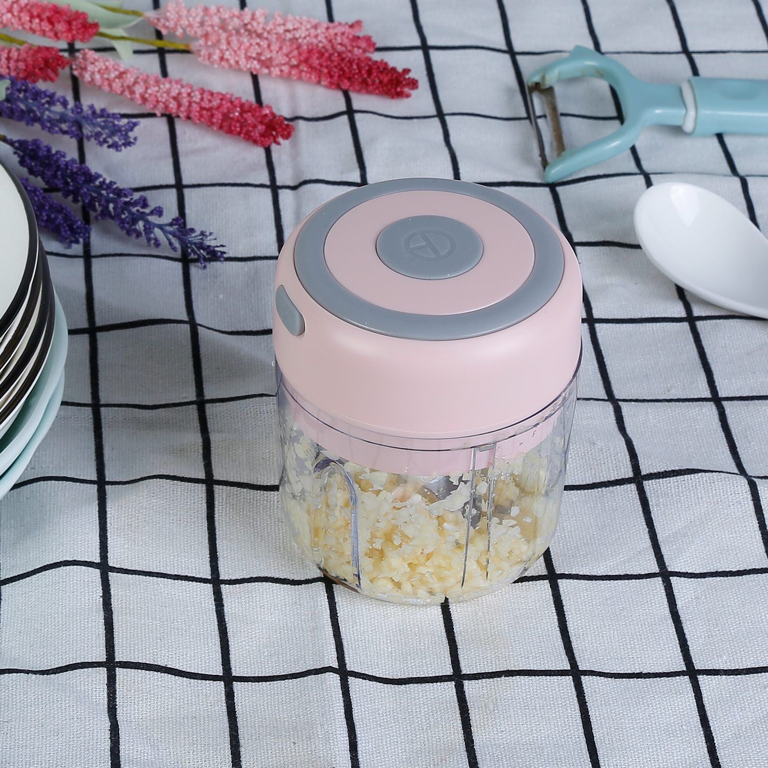 Mini Electric Garlic Chopper Ginger Chopper with 8.45OZ Capacity Cordless Garlic Mincer Food Chopper