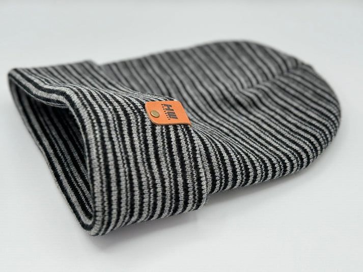 Cuffed Traditional Contrast Black/Gray
