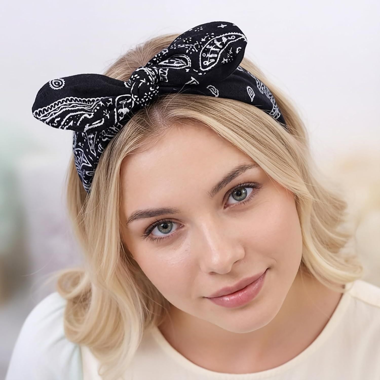 2 Pack Bandana Headbands for Women Non Slip, Cute Retro Paisley Print Hair Bows with Rabbit Ear Knot, Elastic Turban Headwraps, Vintage Boho Hair Accessories for Girls
