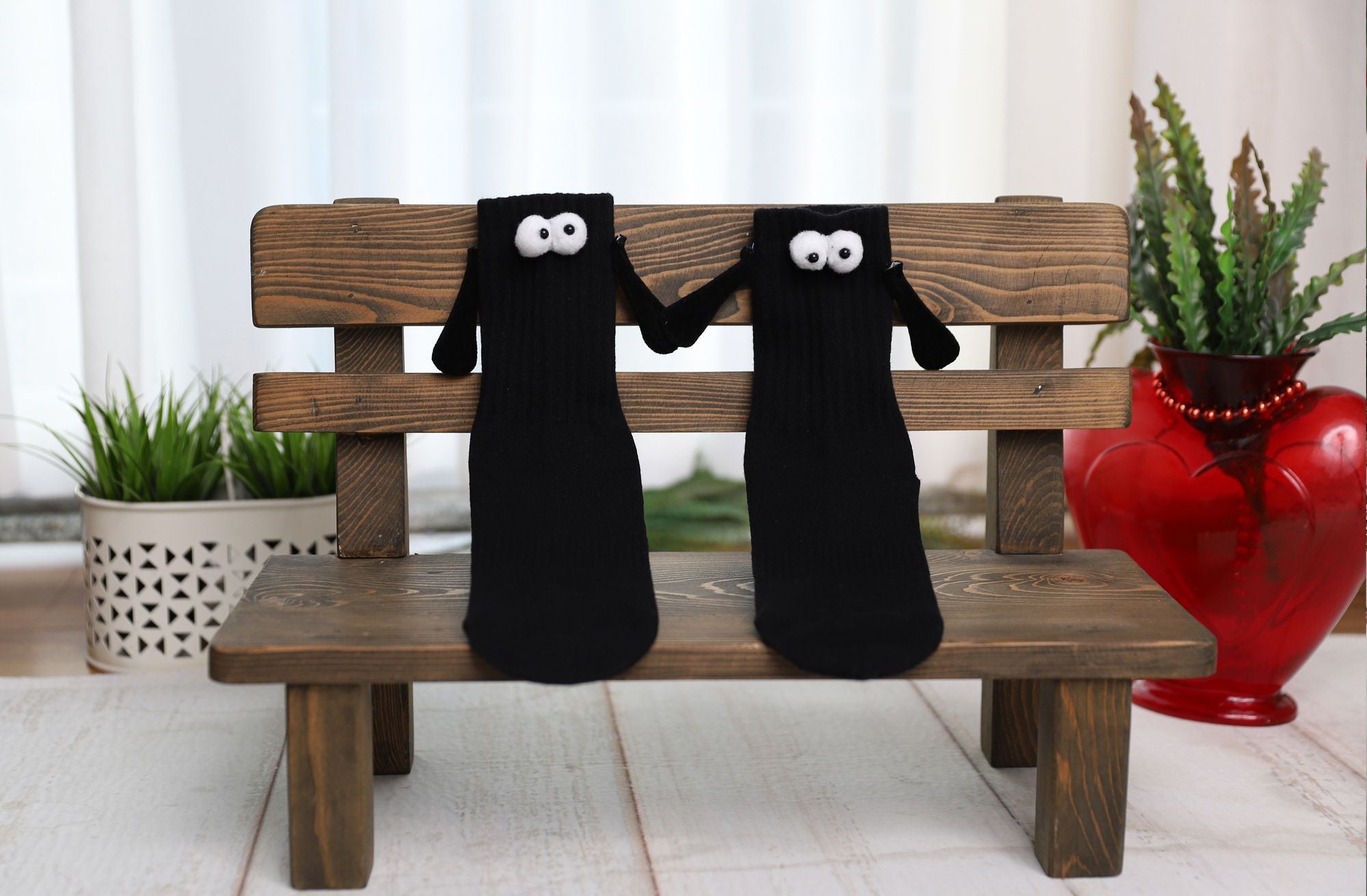 Couple Socks with Magnetic Hands 2 Pairs Magnetic Socks Funny Gifts For Valentines Day