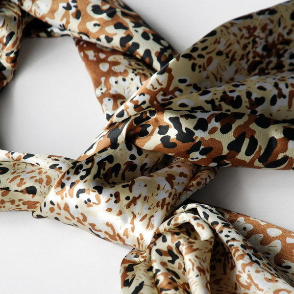 Blando Gold Flowing Leopard Design Elegant Exquisitely Soft Silk Scarf/Wrap/Shawl(Large)