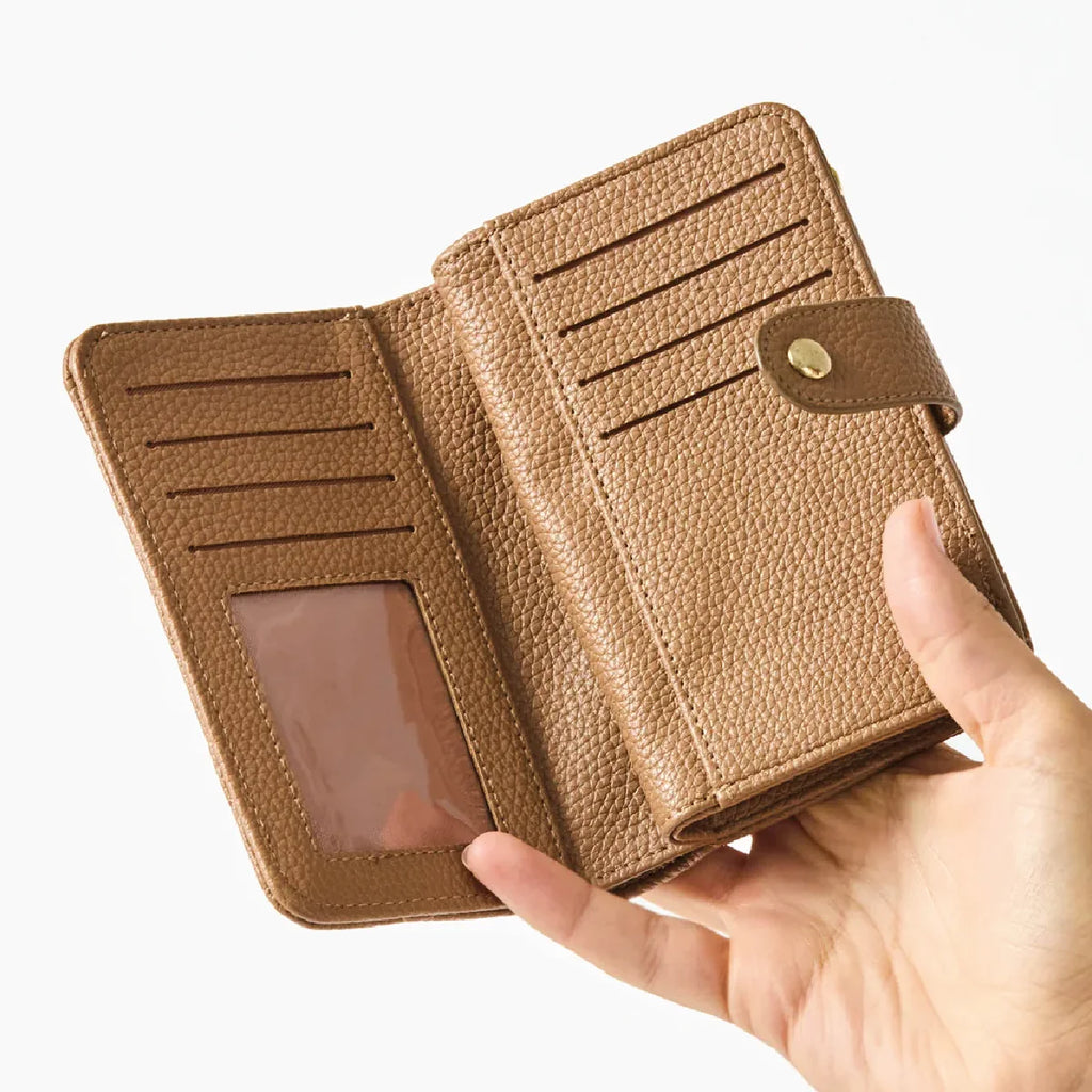 Camel Essential Wallet
