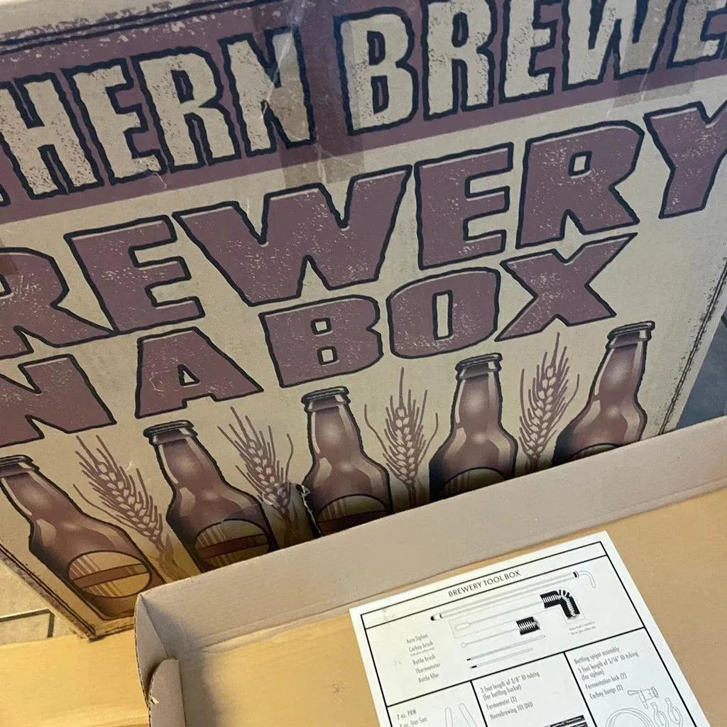 NORTHERN BREWER Deluxe Homebrew Starter Kit